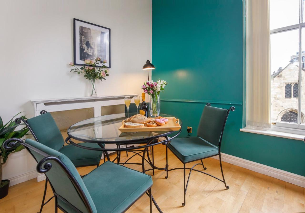 Shambles Suites In The Centre Of York, Sleeps 16 Buitenkant foto